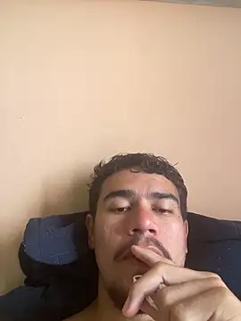 Snapshot of reipromiscuo01 chatting on February 2026 04:51:01 PM reipromiscuo01 online show from February 2026 04:51:01 PM