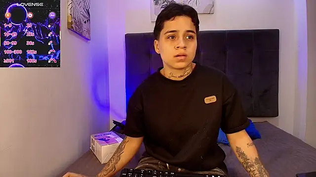 Parker Noah online show from April 2026 07:58:01 PM