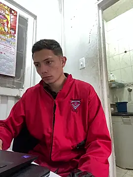 santiObrero online show from February 2026 03:24:02 PM