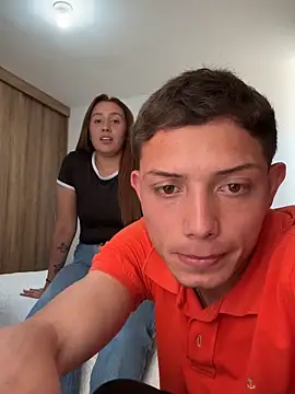 santiObrero online show from May 2026 07:09:01 PM