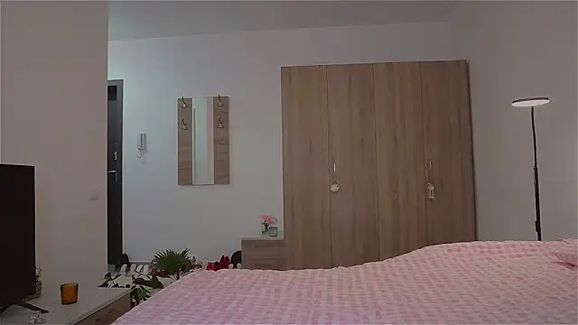 Snapshot of AyanaLys chatting on February 2026 02:37:02 PM AyanaLys online show from February 2026 02:37:02 PM