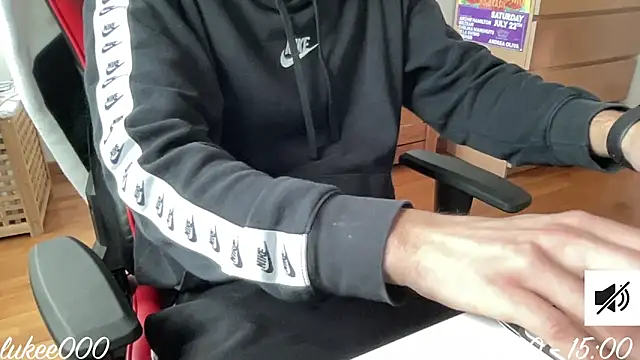 lukee000 online show from January 2026 01:15:01 PM