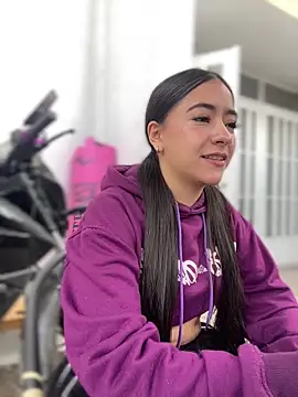 Snapshot of AuroraJohns_Pink chatting on January 2026 08:18:02 PM AuroraJohns Pink online show from January 2026 08:18:02 PM