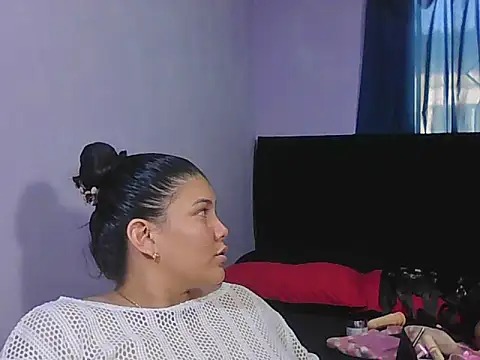 Helena-Paola online show from April 2026 09:04:02 PM