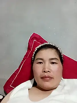 Snapshot of nana_nana99 chatting on February 2026 03:42:01 PM nana nana99 online show from February 2026 03:42:01 PM