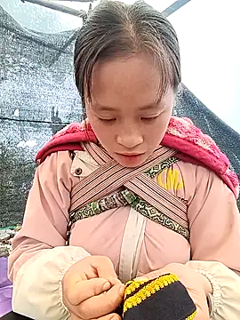 Snapshot of Hari-saka chatting on February 2026 02:40:02 AM Hari-saka online show from February 2026 02:40:02 AM