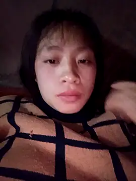 Snapshot of Hari-saka chatting on February 2026 04:05:02 PM Hari-saka online show from February 2026 04:05:02 PM