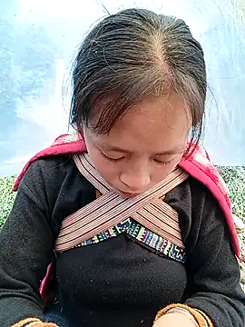 Snapshot of Hari-saka chatting on February 2026 04:12:02 AM Hari-saka online show from February 2026 04:12:02 AM