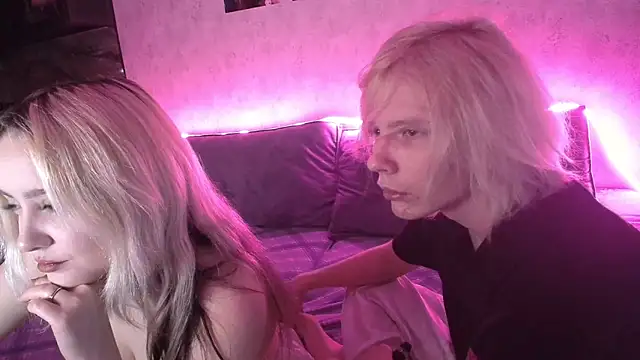 Snapshot of fray_and_lilla chatting on February 2026 11:16:02 PM fray and lilla online show from February 2026 11:16:02 PM