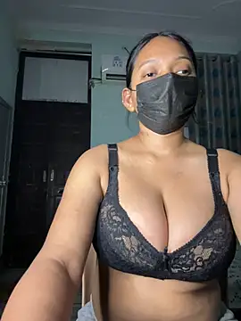 Snapshot of RadhikaHotty chatting on April 2026 05:30:01 PM RadhikaHotty online show from April 2026 05:30:01 PM