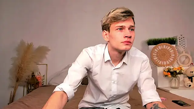 Snapshot of Volan_Starts chatting on February 2026 04:07:01 AM Volan Starts online show from February 2026 04:07:01 AM