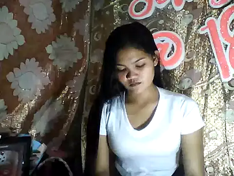 Snapshot of PinaySkinnyJust18 chatting on February 2026 09:28:02 AM PinaySkinnyJust18 online show from February 2026 09:28:02 AM