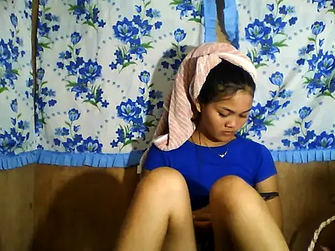 Snapshot of PinaySkinnyJust18 chatting on April 2026 09:27:01 AM PinaySkinnyJust18 online show from April 2026 09:27:01 AM