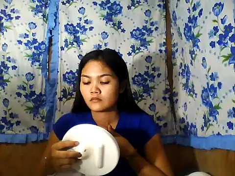Snapshot of PinaySkinnyJust18 chatting on April 2026 10:01:02 PM PinaySkinnyJust18 online show from April 2026 10:01:02 PM