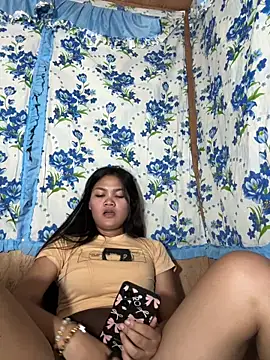 Snapshot of PinaySkinnyJust18 chatting on April 2026 10:34:02 PM PinaySkinnyJust18 online show from April 2026 10:34:02 PM