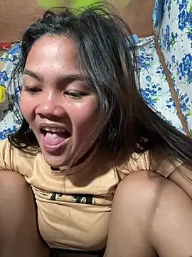 Snapshot of PinaySkinnyJust18 chatting on April 2026 10:39:01 AM PinaySkinnyJust18 online show from April 2026 10:39:01 AM