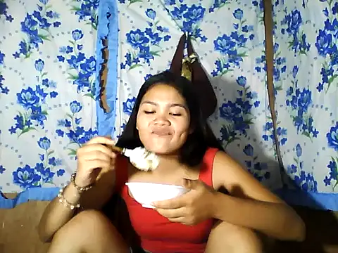 Snapshot of PinaySkinnyJust18 chatting on April 2026 03:54:02 AM PinaySkinnyJust18 online show from April 2026 03:54:02 AM