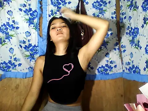 Snapshot of PinaySkinnyJust18 chatting on May 2026 11:00:01 PM PinaySkinnyJust18 online show from May 2026 11:00:01 PM