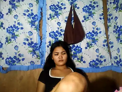 Snapshot of PinaySkinnyJust18 chatting on May 2026 12:27:02 AM PinaySkinnyJust18 online show from May 2026 12:27:02 AM