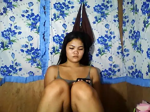Snapshot of PinaySkinnyJust18 chatting on May 2026 10:06:02 PM PinaySkinnyJust18 online show from May 2026 10:06:02 PM