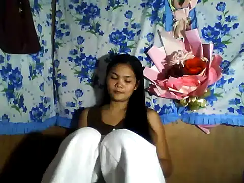 Snapshot of PinaySkinnyJust18 chatting on May 2026 10:22:02 AM PinaySkinnyJust18 online show from May 2026 10:22:02 AM
