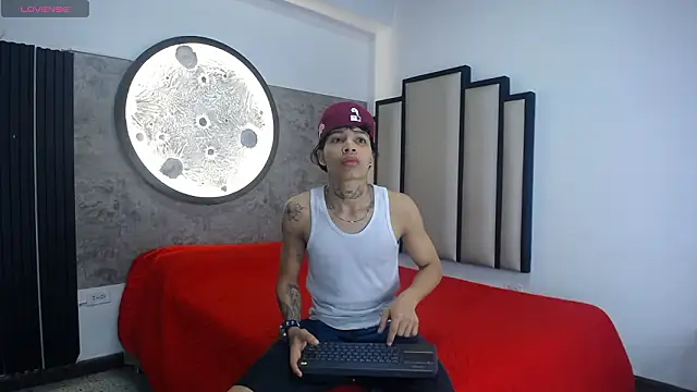 Snapshot of Dogan_Renzo0 chatting on February 2026 09:14:02 AM Dogan Renzo0 online show from February 2026 09:14:02 AM