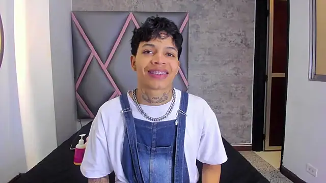 Dogan Renzo0 online show from March 2026 08:19:02 PM