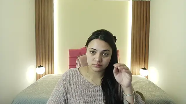 IvonneRoss  online show from May 2026 12:11:02 PM