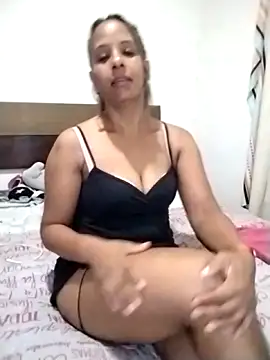 Snapshot of Allegraangels chatting on February 2026 12:21:01 PM Allegraangels online show from February 2026 12:21:01 PM