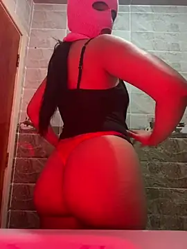 Snapshot of Rabab_Queen chatting on May 2026 01:11:02 AM Rabab Queen online show from May 2026 01:11:02 AM