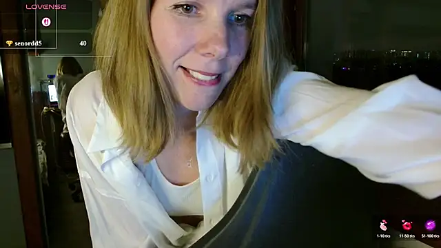 Daisy Lovely online show from May 2026 04:33:01 PM