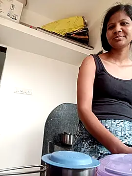 Snapshot of Prajakta123 chatting on February 2026 05:15:01 AM Prajakta123 online show from February 2026 05:15:01 AM