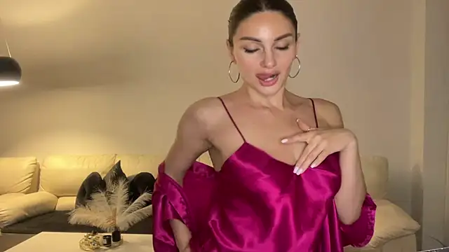 RoxelleSilvara69 online show from June 2026 10:54:02 PM