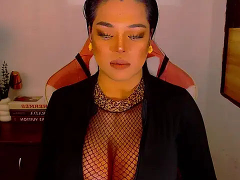 Snapshot of SeducingMonica chatting on March 2026 06:53:01 AM SeducingMonica online show from March 2026 06:53:01 AM