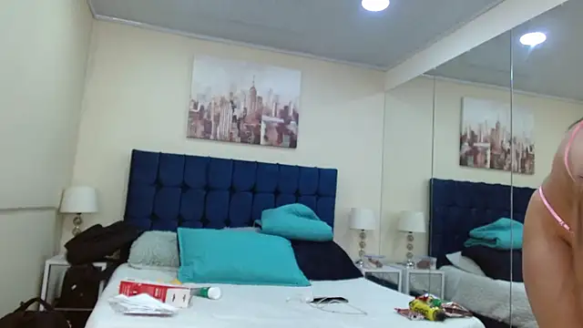 Snapshot of MaddieQuinn chatting on February 2026 01:37:02 PM MaddieQuinn online show from February 2026 01:37:02 PM