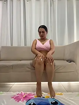 saray mendozaa online show from May 2026 04:57:01 PM