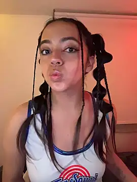laraa rous online show from May 2026 04:18:01 AM