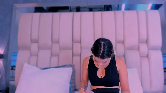 MissValeriePink online show from February 2026 07:53:02 PM