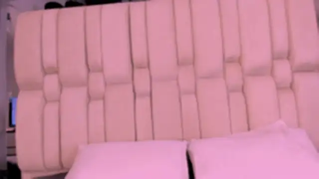 MissValeriePink online show from February 2026 07:58:02 PM