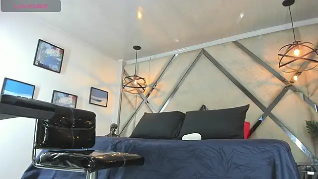 Dusan Grey77 online show from February 2026 04:07:01 AM