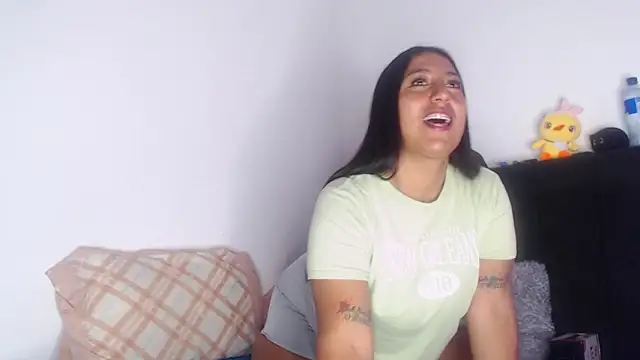 Snapshot of agathaklein chatting on February 2026 01:54:01 PM agathaklein online show from February 2026 01:54:01 PM