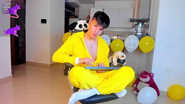 Naim TheKing online show from March 2026 08:13:02 PM