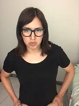 Snapshot of Eide-26 chatting on February 2026 04:21:01 AM Eide-26 online show from February 2026 04:21:01 AM