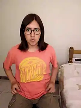 Snapshot of Eide-26 chatting on February 2026 04:46:02 AM Eide-26 online show from February 2026 04:46:02 AM