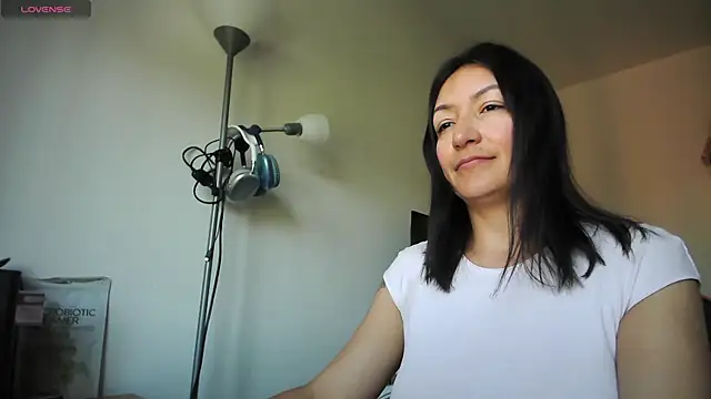 Yulian Milf online show from May 2026 09:17:02 AM