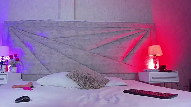 RousSweet- online show from March 2026 10:14:02 PM