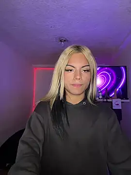 Snapshot of andyy_x chatting on February 2026 01:53:02 AM andyy x online show from February 2026 01:53:02 AM