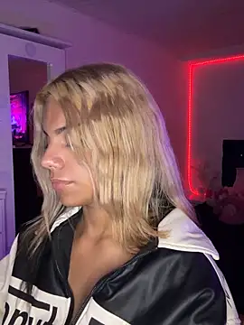 Snapshot of andyy_x chatting on February 2026 06:26:01 AM andyy x online show from February 2026 06:26:01 AM