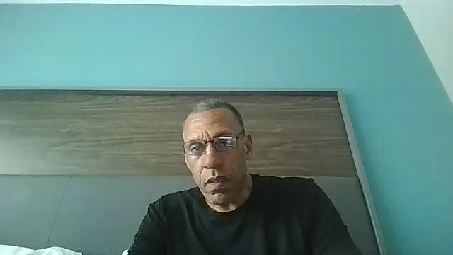 swimmer2496 online show from May 2026 05:56:01 PM