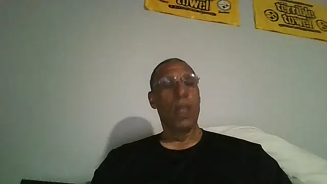 swimmer2496 online show from May 2026 01:14:01 AM